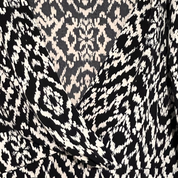 Liz & Co Petite black and white three-quarter sleeve top size petite extra-large - Picture 2 of 9